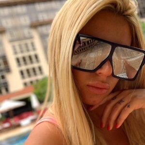 Lea oversized tükrös női napszemüveg