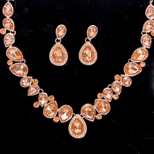 Atina rosegold színű gyönyörű bizsu alkalmi kristály nyaklánc szett