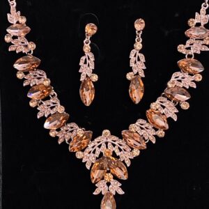 Elza rosegold színű gyönyörű bizsu alkalmi kristály nyaklánc szett