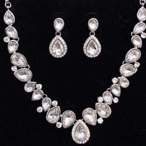 Atina ezüst színű gyönyörű bizsu alkalmi kristály nyaklánc szett