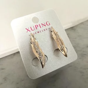 Karola rosegold színű antiallergén xuping fülbevaló