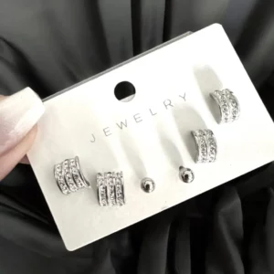 Tori ezüst színű nemesacél fülbevaló szettben