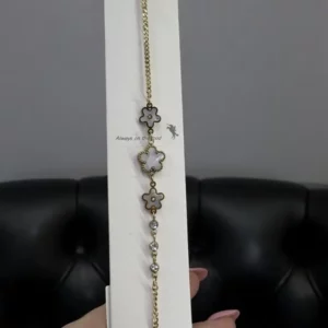 Inez arany színű köves nemesacél karkötő