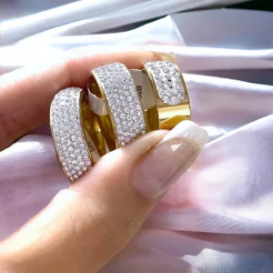 Betti kristály köves arany színű nemesacél gyűrű