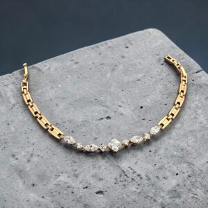 Tamara arany színű köves antiallergén xuping karkötő